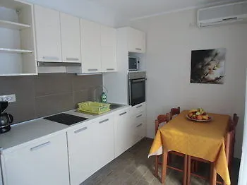 로비니 Apartman 7 아파트 0*,  크로아티아